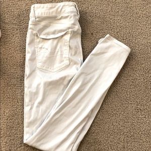 White AE jeans/jeggings